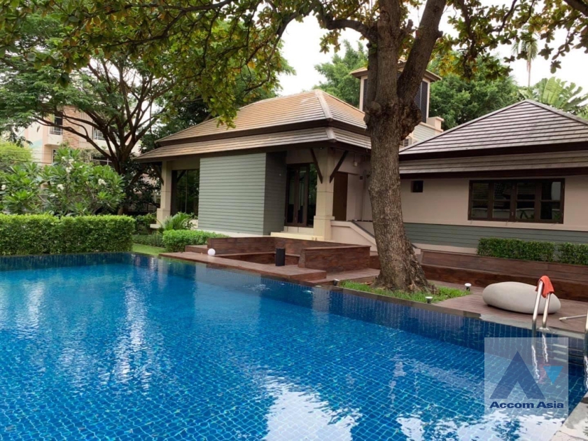 Home Office, Private Swimming Pool |  5 Bedrooms  House For Rent in Sukhumvit, Bangkok  near BTS Ekkamai (AA22860)