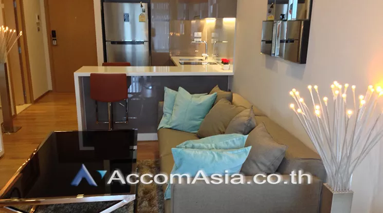  1 Bedroom  Condominium For Rent in Sukhumvit, Bangkok  near BTS Nana (AA22894)