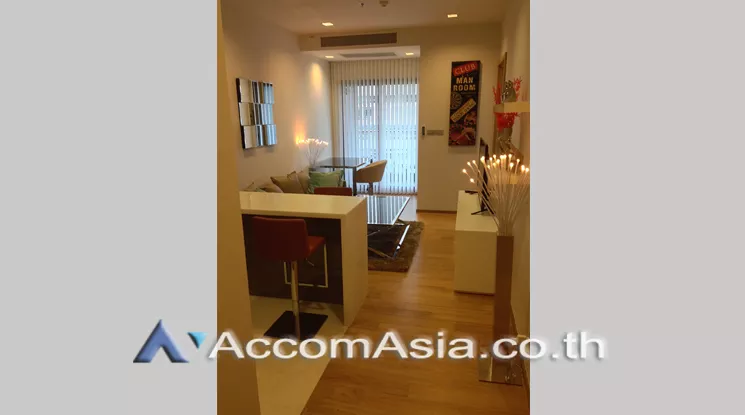  1 Bedroom  Condominium For Rent in Sukhumvit, Bangkok  near BTS Nana (AA22894)