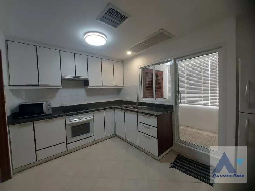 6  2 br Apartment For Rent in Sukhumvit ,Bangkok BTS Thong Lo at Perfect For Big Families 13610