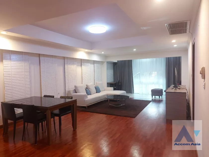  2 Bedrooms  Apartment For Rent in Sukhumvit, Bangkok  near BTS Thong Lo (13610)