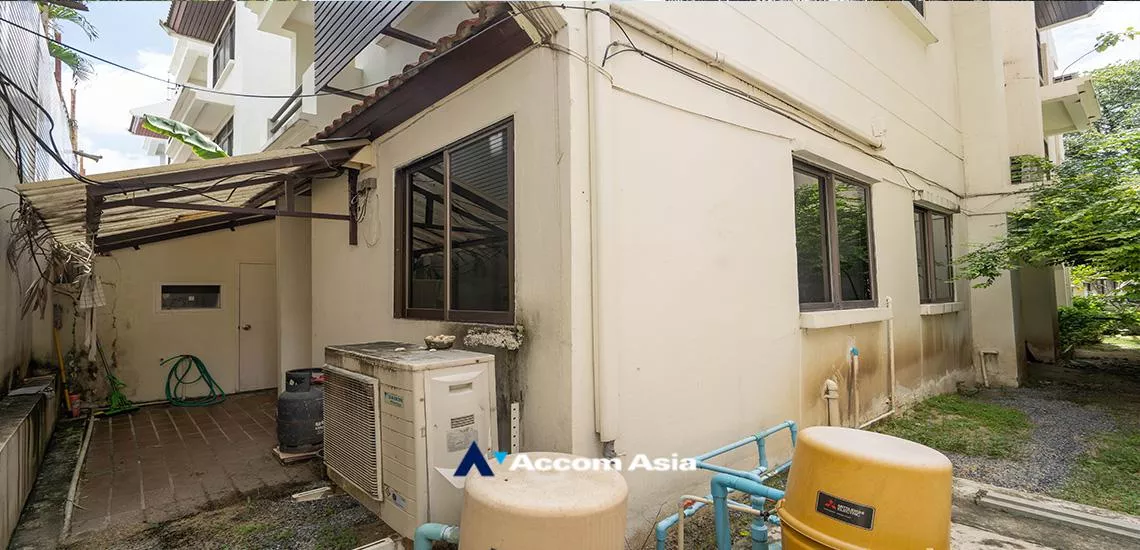 5  4 br House For Rent in Sukhumvit ,Bangkok BTS Phrom Phong AA22965