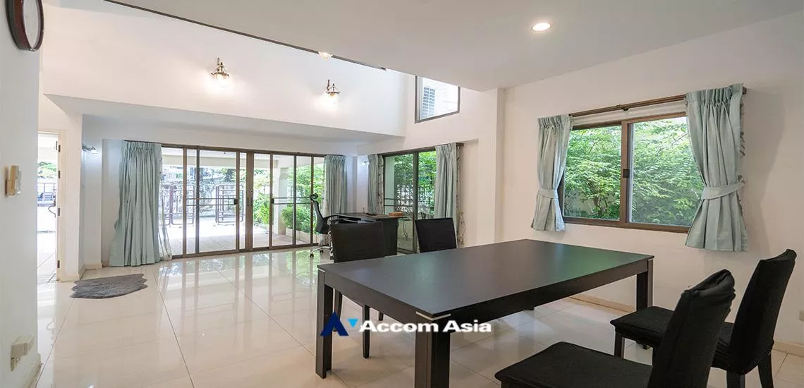 11  4 br House For Rent in Sukhumvit ,Bangkok BTS Phrom Phong AA22965