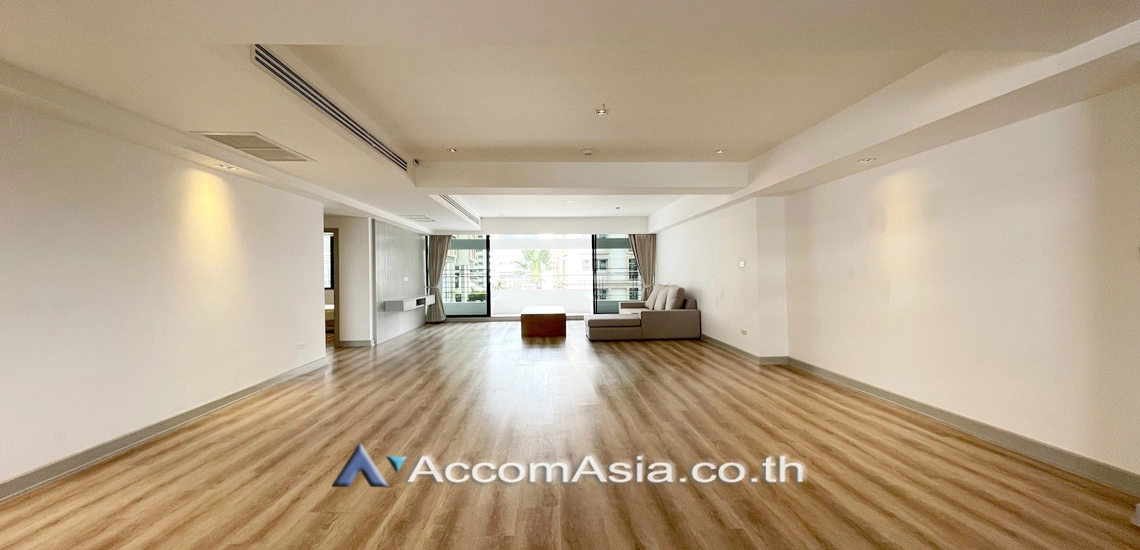 Big Balcony, Pet friendly |  3 Bedrooms  Apartment For Rent in Sukhumvit, Bangkok  near BTS Asok - MRT Sukhumvit (AA22994)