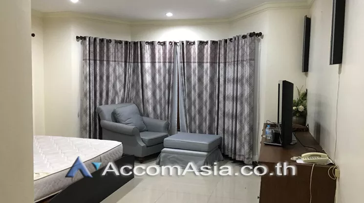 9  6 br House For Sale in pattanakarn ,Bangkok ARL Hua Mak AA23079