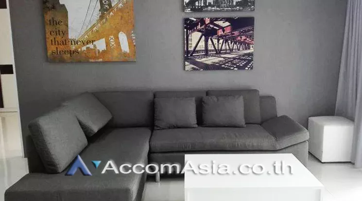  3 Bedrooms  Condominium For Rent in Sukhumvit, Bangkok  near BTS Phrom Phong (AA23081)