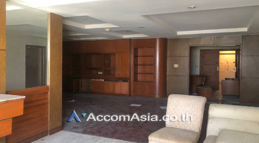 Pet friendly |  3 Bedrooms  Condominium For Sale in Sukhumvit, Bangkok  near BTS Phrom Phong (AA23086)