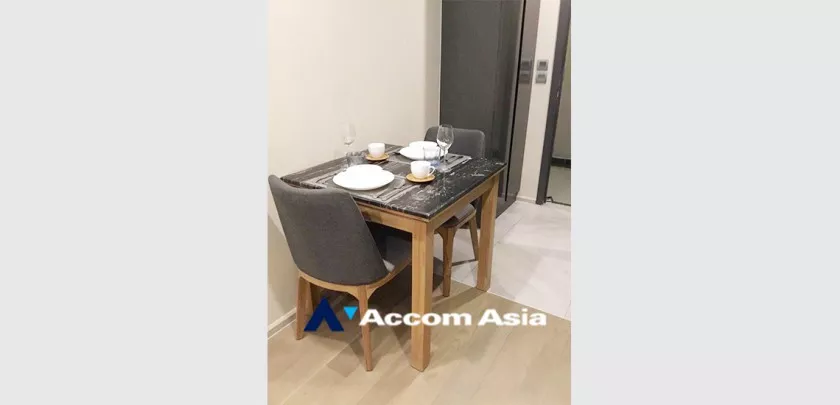  1 Bedroom  Condominium For Rent in Sukhumvit, Bangkok  near BTS Asok - MRT Sukhumvit (AA23141)