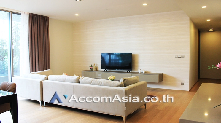  2 Bedrooms  Condominium For Rent in Silom, Bangkok  near MRT Lumphini (AA23171)