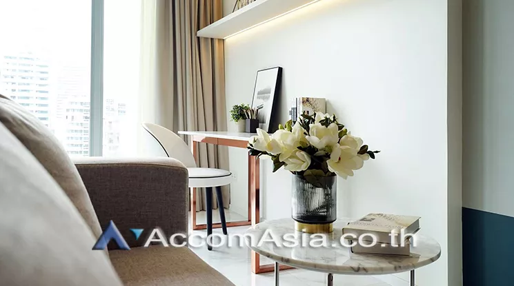  1 Bedroom  Condominium For Rent in Sukhumvit, Bangkok  near BTS Nana (AA23199)