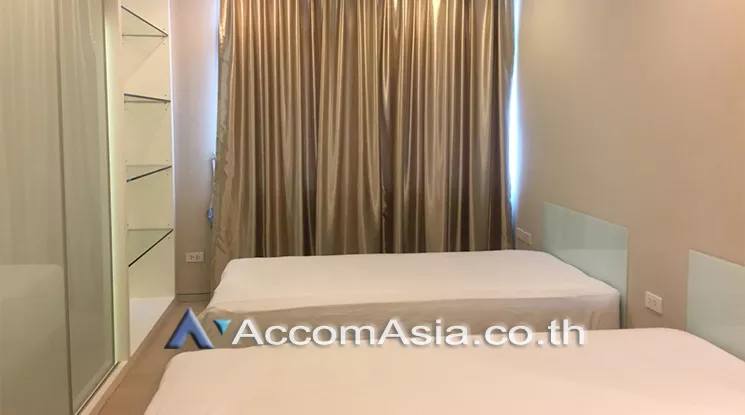 Pet friendly | Grand Langsuan Condominium