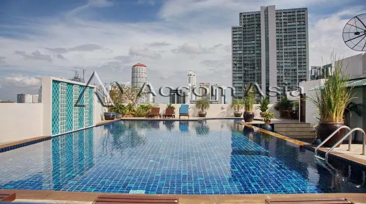 Pet friendly |  3 Bedrooms  Apartment For Rent in Sukhumvit, Bangkok  near BTS Thong Lo (AA23329)