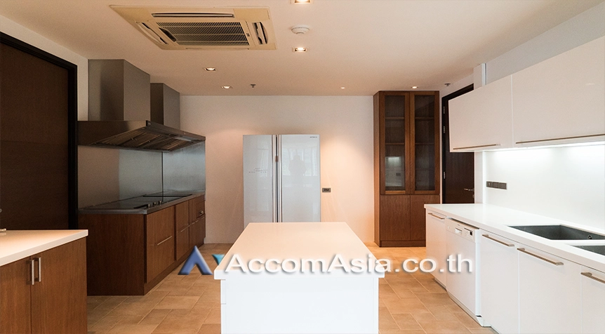 Big Balcony, Pet friendly |  4 Bedrooms  Condominium For Rent & Sale in Sukhumvit, Bangkok  near BTS Phrom Phong (AA23386)