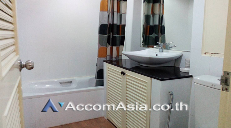  2 Bedrooms  Condominium For Rent in Sukhumvit, Bangkok  near BTS Phrom Phong (AA23483)