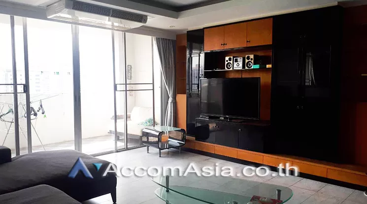  3 Bedrooms  Condominium For Rent in Sukhumvit, Bangkok  near BTS Phrom Phong (AA23489)