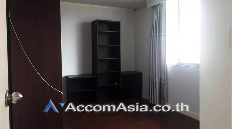  3 Bedrooms  Condominium For Rent in Sukhumvit, Bangkok  near BTS Phrom Phong (AA23489)