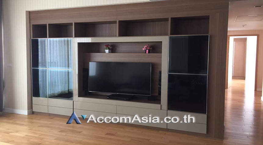  3 Bedrooms  Condominium For Rent in Sukhumvit, Bangkok  near BTS Asok - MRT Sukhumvit (AA23549)