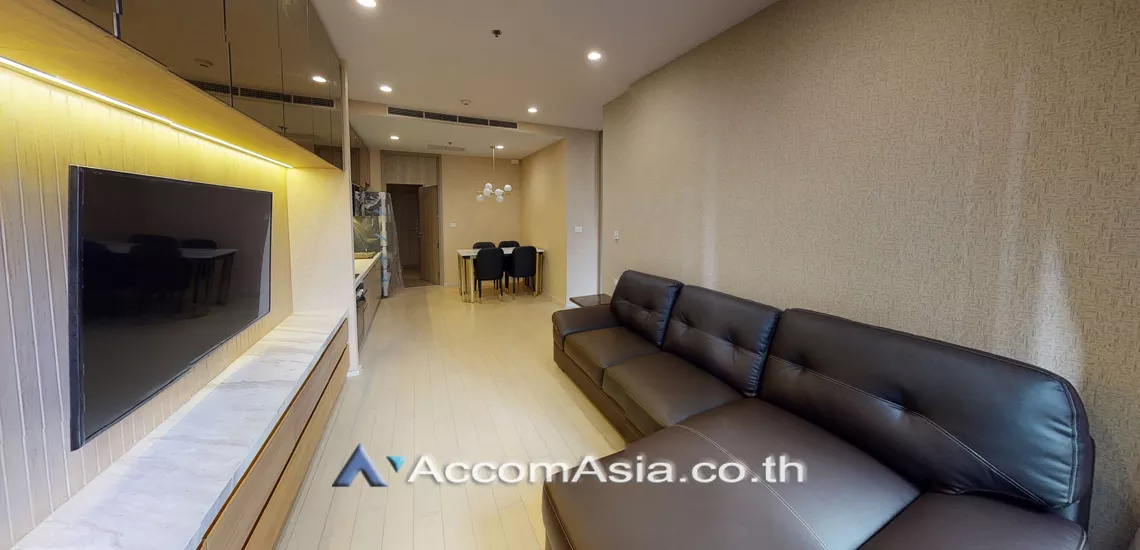  2 Bedrooms  Condominium For Rent in Ploenchit, Bangkok  near BTS Ploenchit (AA23681)