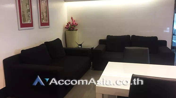  2 Bedrooms  Condominium For Rent in Sukhumvit, Bangkok  near BTS Asok - MRT Sukhumvit (AA23703)