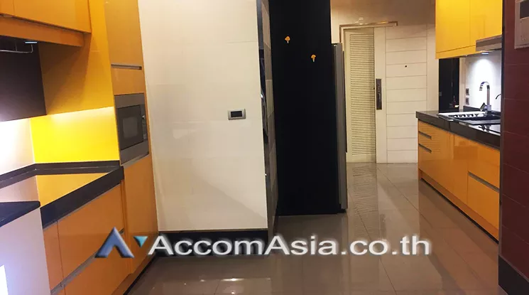  2 Bedrooms  Condominium For Rent in Sukhumvit, Bangkok  near BTS Asok - MRT Sukhumvit (AA23703)