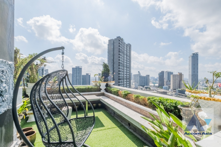 Duplex Condo, Penthouse condominium for rent in Sukhumvit at Vista Garden Prestige, Bangkok Code AA23923