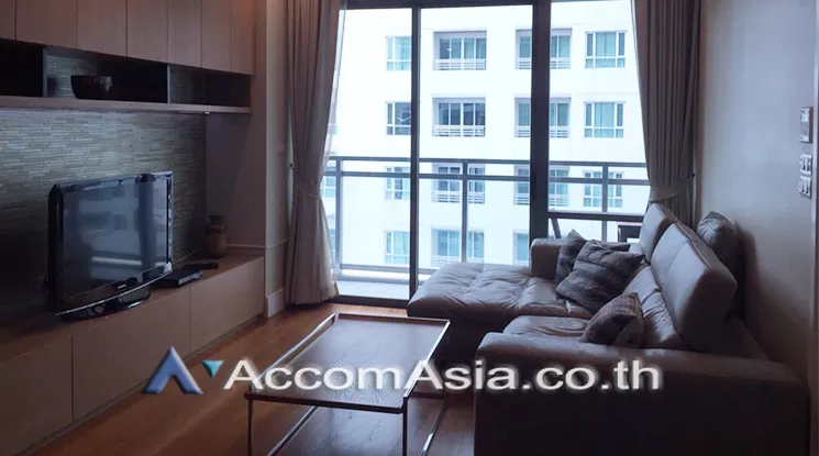  2 Bedrooms  Condominium For Rent in Sukhumvit, Bangkok  near BTS Phrom Phong (AA23946)