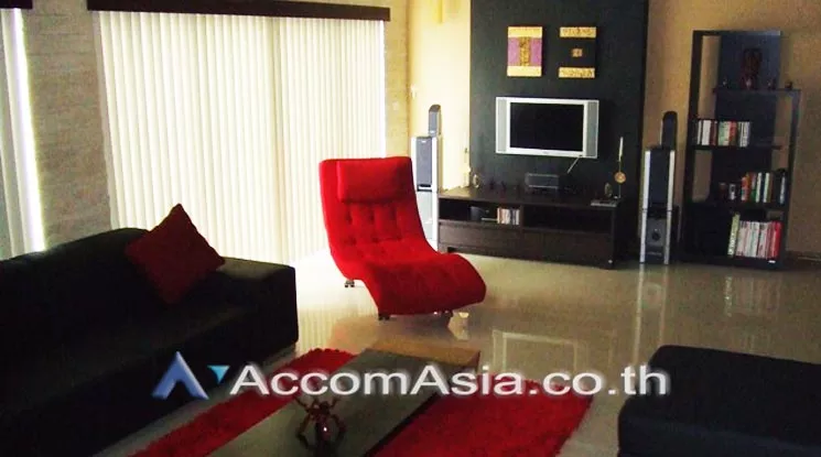  2 Bedrooms  Condominium For Rent in Sukhumvit, Bangkok  near BTS Phrom Phong (AA23960)