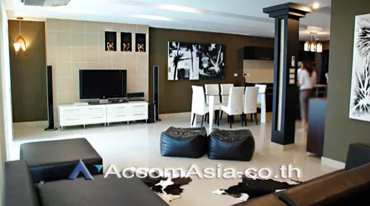  2 Bedrooms  Condominium For Rent in Sukhumvit, Bangkok  near BTS Phrom Phong (AA23961)