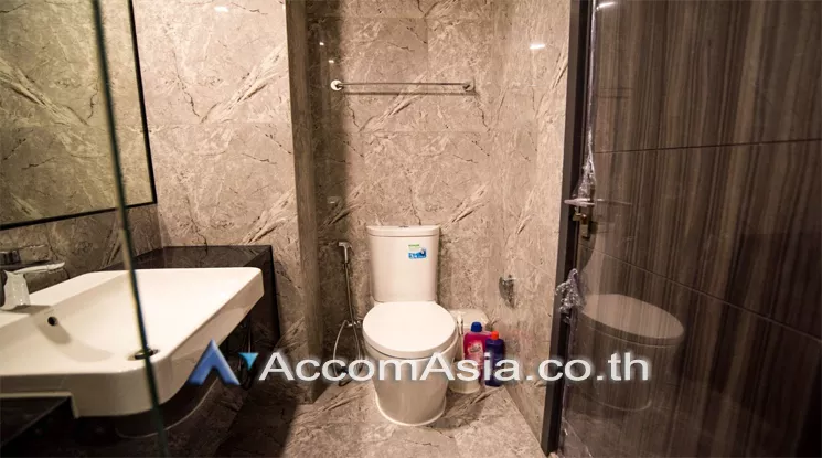  1 Bedroom  Condominium For Rent & Sale in Sukhumvit, Bangkok  near BTS Asok - MRT Sukhumvit (AA23998)