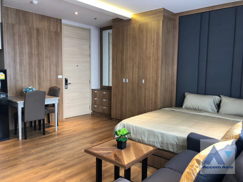  Condominium For Rent in Sukhumvit, Bangkok  near BTS Phrom Phong (AA24014)