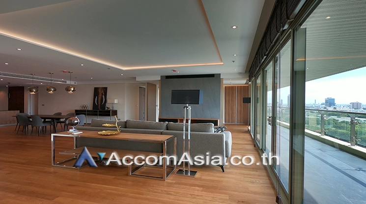 Lake View, Big Balcony, Pet friendly |  3 Bedrooms  Condominium For Rent in Sukhumvit, Bangkok  near BTS Asok - MRT Sukhumvit (AA24045)