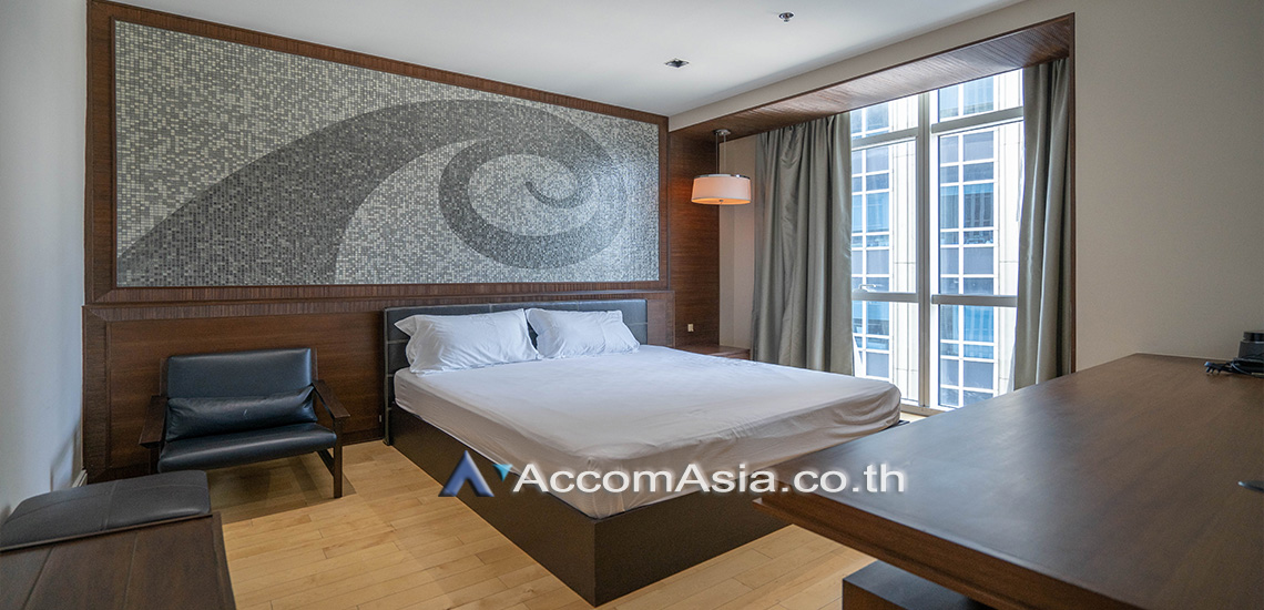  2 Bedrooms  Condominium For Rent & Sale in Ploenchit, Bangkok  near BTS Ploenchit (AA24064)