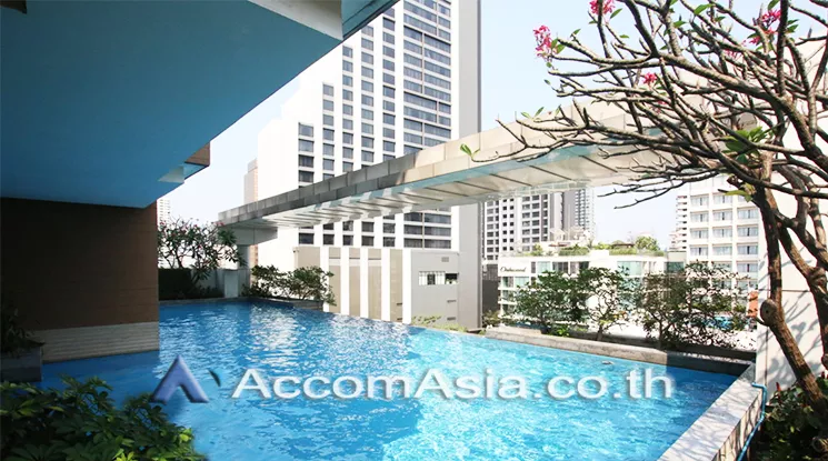  2 Bedrooms  Condominium For Rent in Sukhumvit, Bangkok  near BTS Phrom Phong (AA24105)