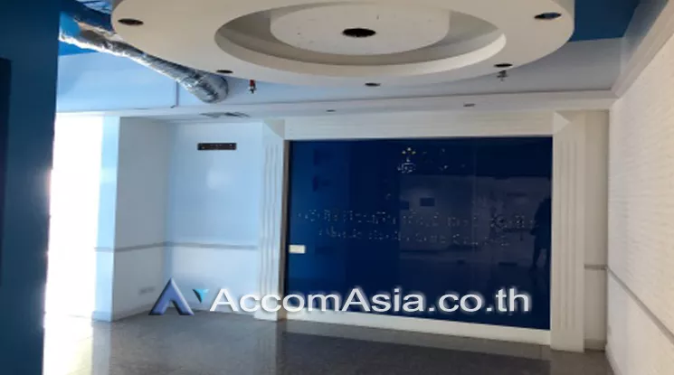  1  Office Space For Rent in Charoennakorn ,Bangkok BTS Krung Thon Buri - BTS Wongwian Yai at Sinn Sathorn Tower AA24121