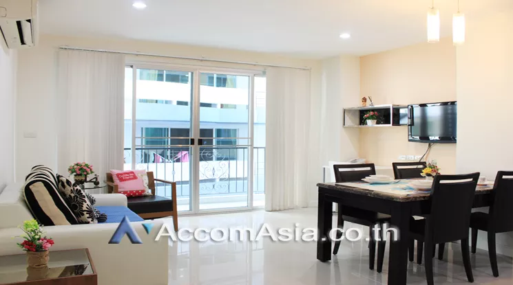  2 Bedrooms  Apartment For Rent in Sukhumvit, Bangkok  near BTS Phrom Phong (AA24124)