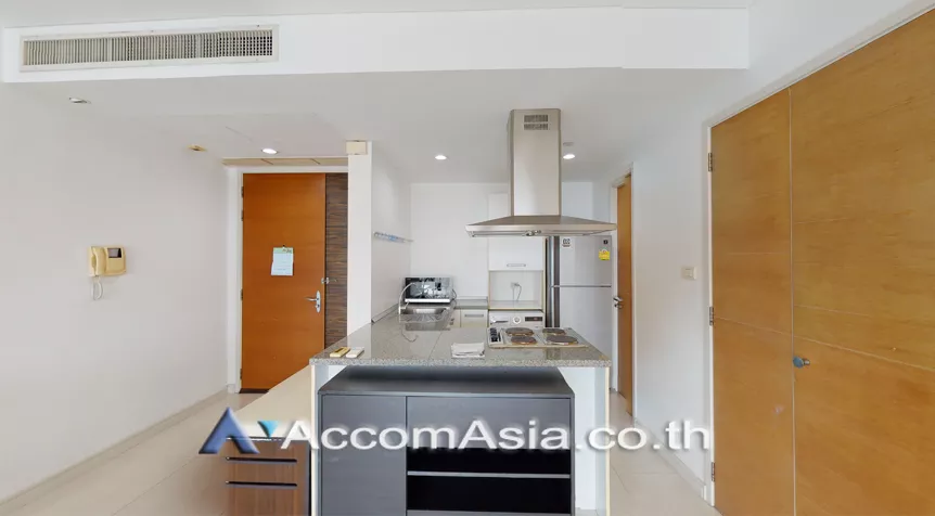 Pet friendly |  2 Bedrooms  Condominium For Rent in Sukhumvit, Bangkok  near BTS Ekkamai (AA24212)