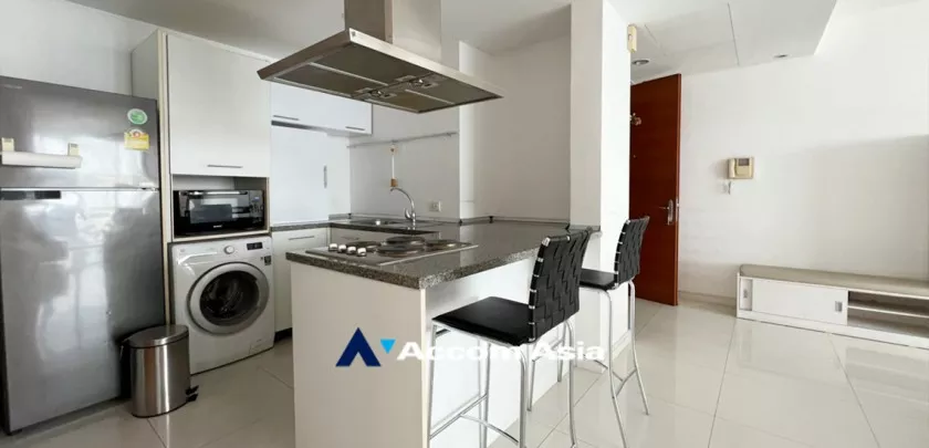 Pet friendly |  2 Bedrooms  Condominium For Rent in Sukhumvit, Bangkok  near BTS Ekkamai (AA24213)