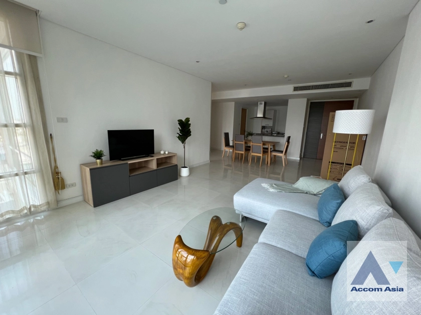 Pet friendly |  2 Bedrooms  Condominium For Rent & Sale in Sukhumvit, Bangkok  near BTS Ekkamai (AA24214)