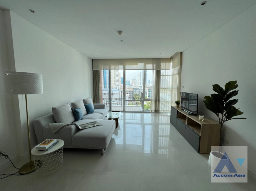 Pet friendly |  2 Bedrooms  Condominium For Rent & Sale in Sukhumvit, Bangkok  near BTS Ekkamai (AA24214)