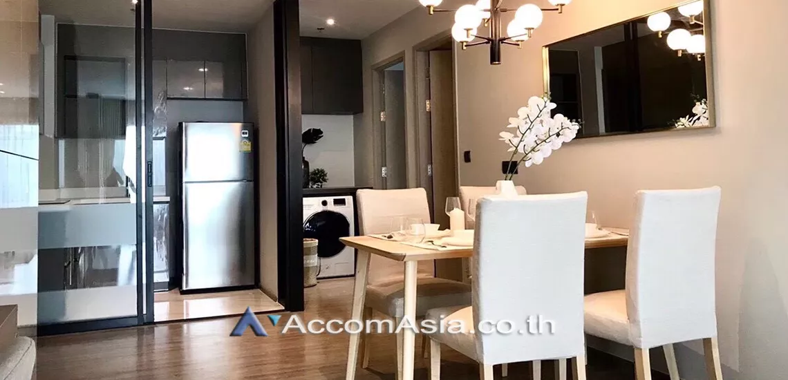  2 Bedrooms  Condominium For Rent in Sukhumvit, Bangkok  near BTS Ekkamai (AA24255)