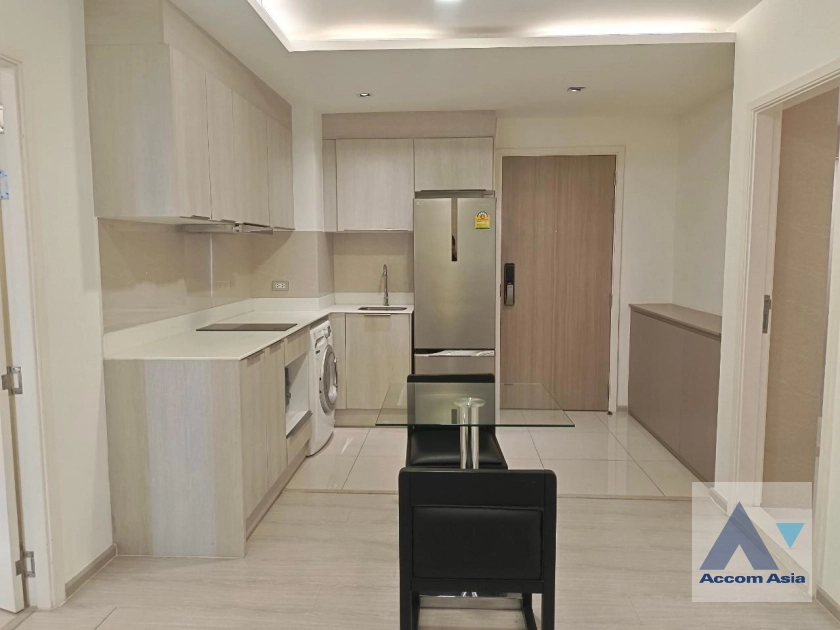  2 Bedrooms  Condominium For Rent in Sukhumvit, Bangkok  near BTS Thong Lo (AA24275)