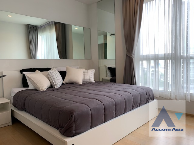  1 Bedroom  Condominium For Rent in Sukhumvit, Bangkok  near BTS Thong Lo (AA24278)