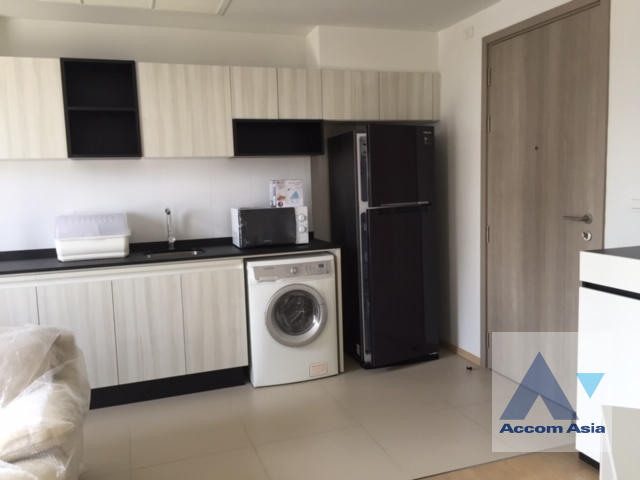  1 Bedroom  Condominium For Rent in Sukhumvit, Bangkok  near BTS Thong Lo (AA24278)