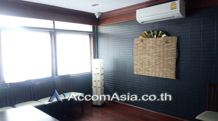 5  3 br House For Rent in Sukhumvit ,Bangkok BTS Ekkamai AA24284