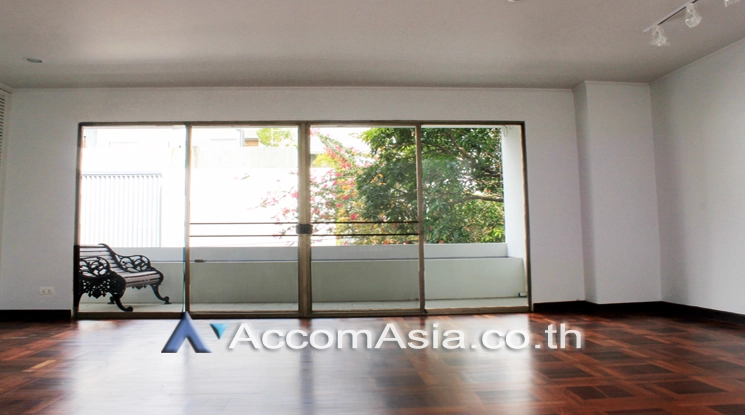 13  3 br Townhouse for rent and sale in Sukhumvit ,Bangkok BTS Phrom Phong AA24300