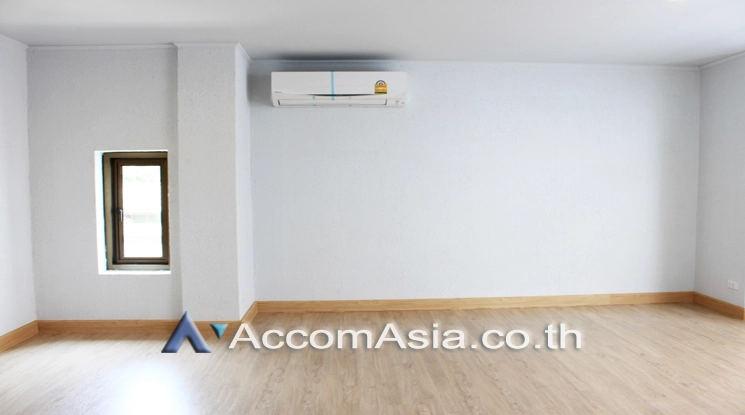 14  3 br Townhouse for rent and sale in Sukhumvit ,Bangkok BTS Phrom Phong AA24300