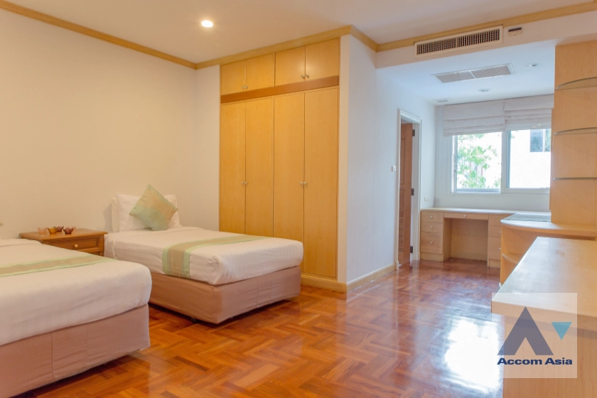 10  3 br Apartment For Rent in Sukhumvit ,Bangkok BTS Nana at Luxurious and Comfortable living AA24340