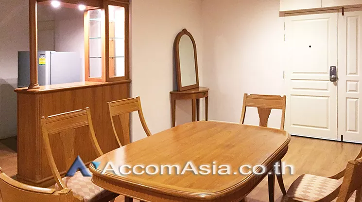 Pet friendly |  3 Bedrooms  Condominium For Rent in Sukhumvit, Bangkok  near BTS Phrom Phong (23869)