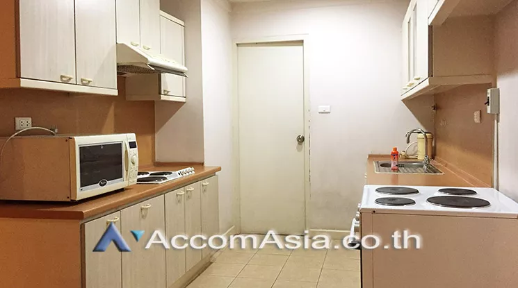 Pet friendly |  3 Bedrooms  Condominium For Rent in Sukhumvit, Bangkok  near BTS Phrom Phong (23869)