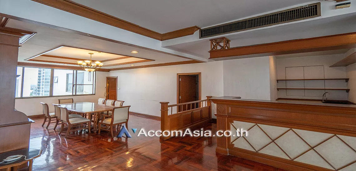 Big Balcony, Pet friendly |  3 Bedrooms  Apartment For Rent in Sukhumvit, Bangkok  near BTS Phrom Phong (AA24363)